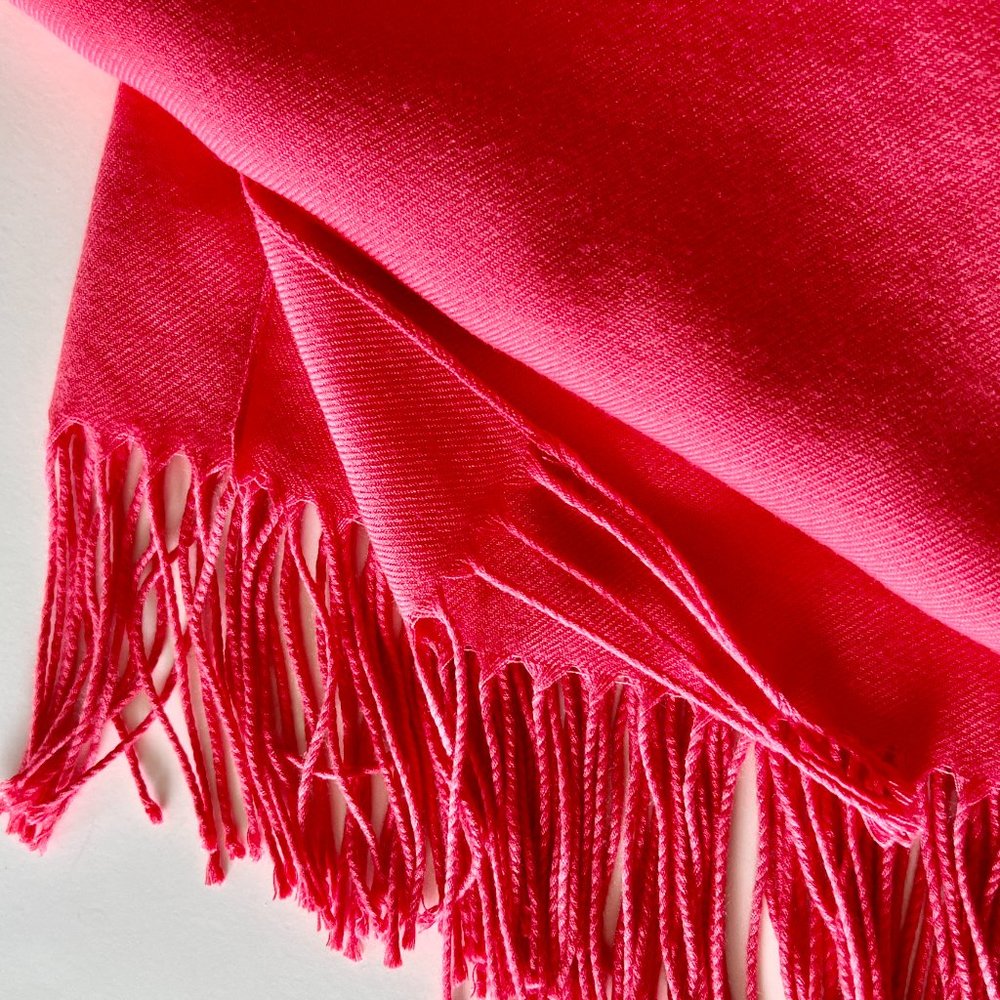 ITALIAN Scarf/Wrap with Fringe EUC